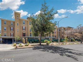 128 N Oak Knoll