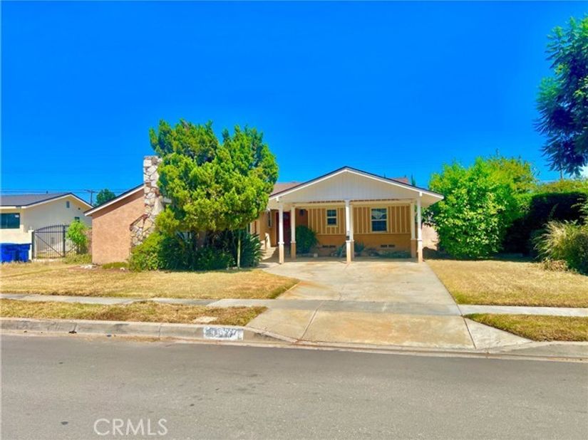 16527 Superior, Northridge (los Angeles) CA 91343