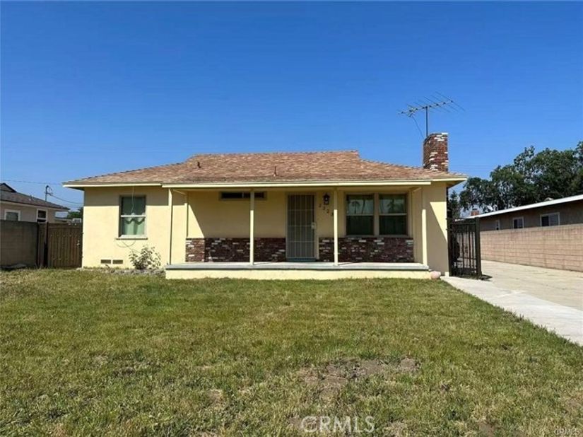 2323 W Cedarwood, West Covina CA 91790