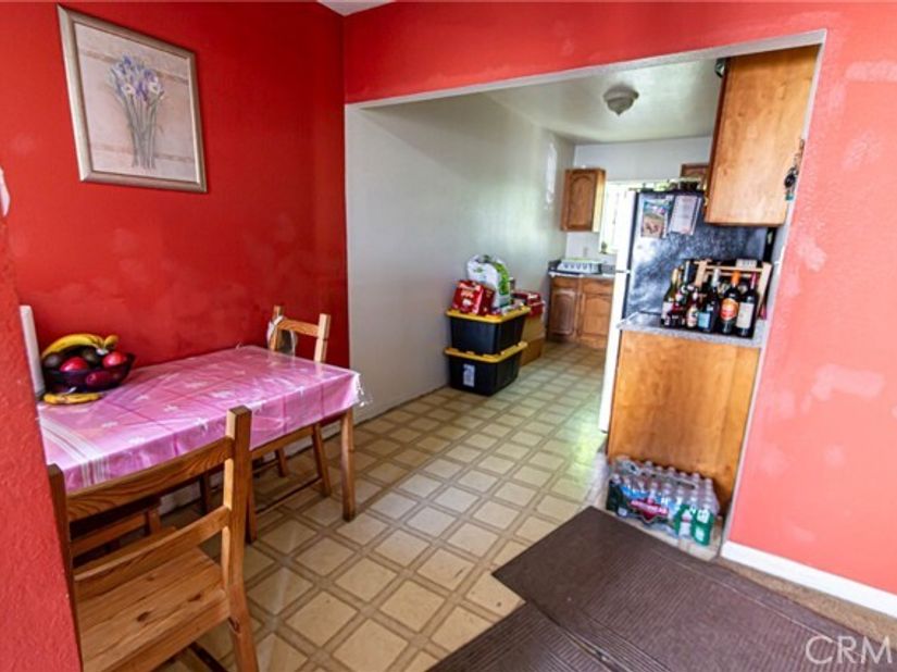 233 W 42nd, Los Angeles CA 90037