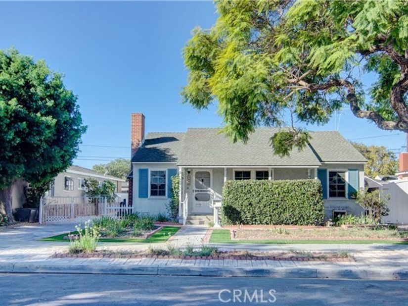 1865 Montair, Long Beach CA 90815