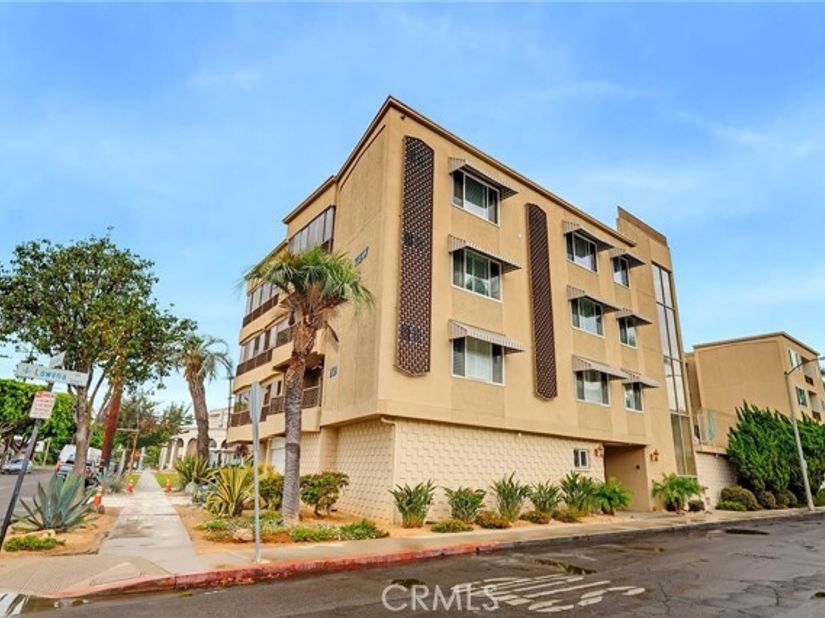 232 Junipero D3, Long Beach CA 90803