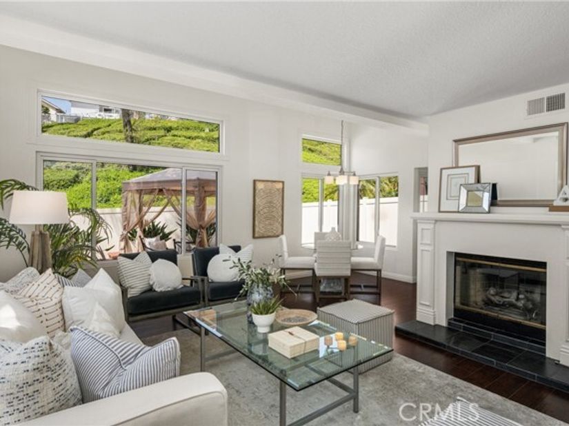 21132 Calle De Paseo, Lake Forest (el Toro) CA 92630