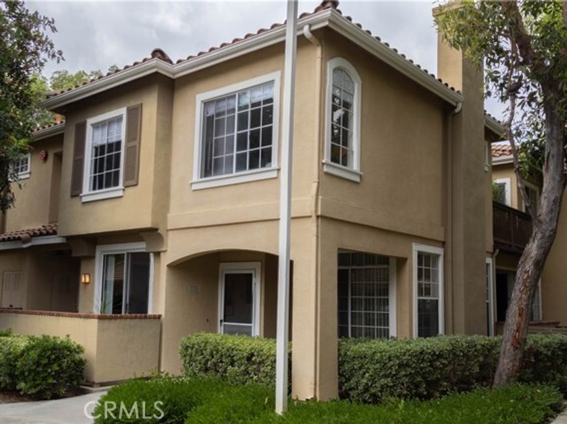 251 Gallery, Tustin CA 92782