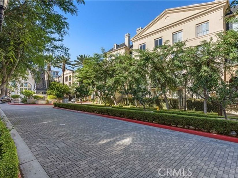 3373 Watermarke, Irvine CA 92612