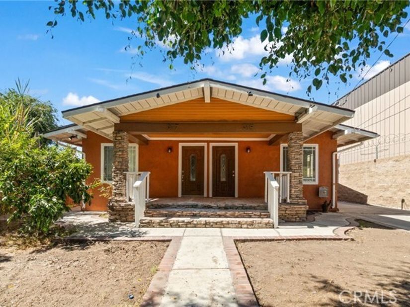 317 N Commonwealth Avenue, Los Angeles CA 90004