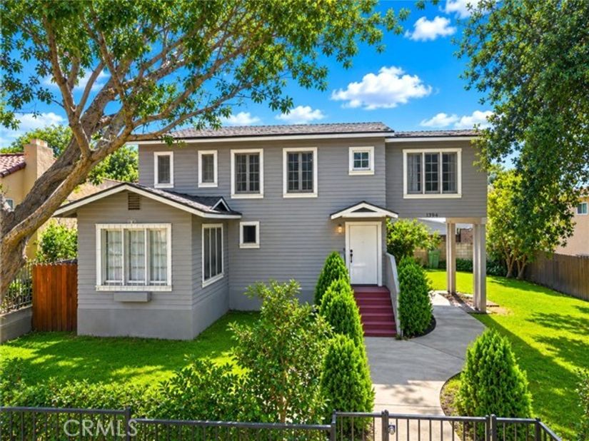 1394 N Raymond, Pasadena CA 91103