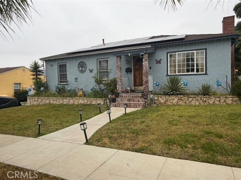4504 Pasadena, Long Beach CA 90807