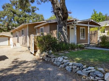 9819 Haines Canyon