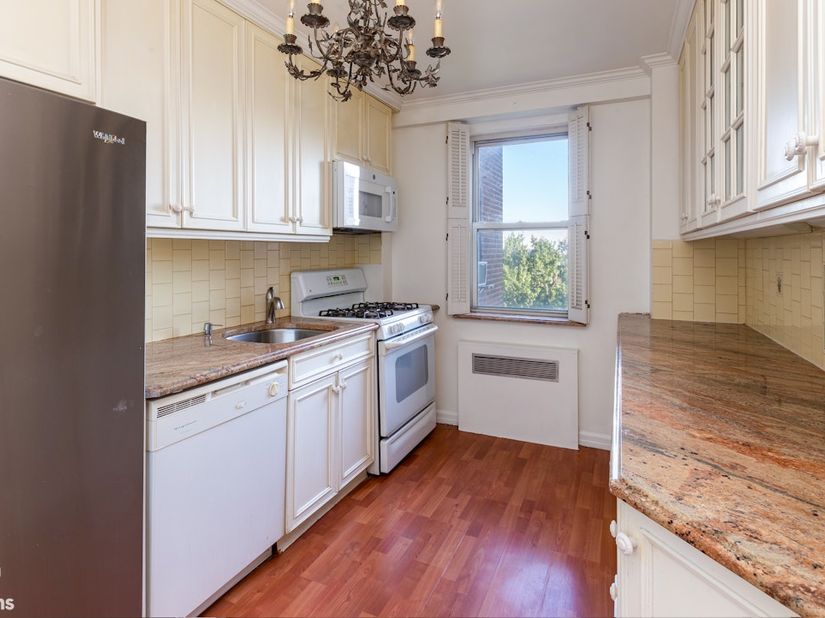 3135 Johnson Avenue 12C, Bronx NY 10463