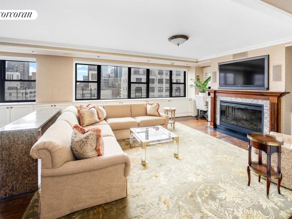 233 East 69th Street 14K, New York NY 10021