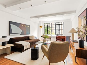 324 East 41st Street