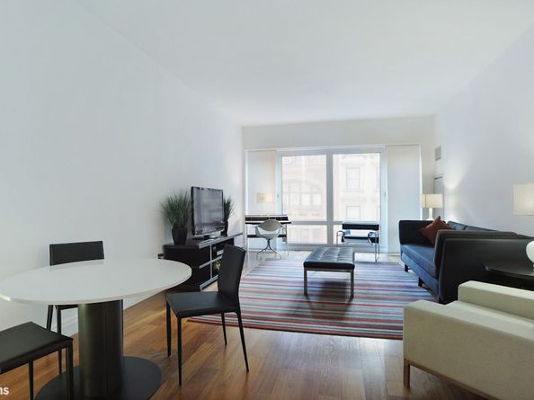 33 West 56th Street 6C, New York NY 10019