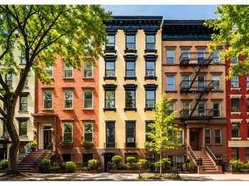 307 East 10th Street