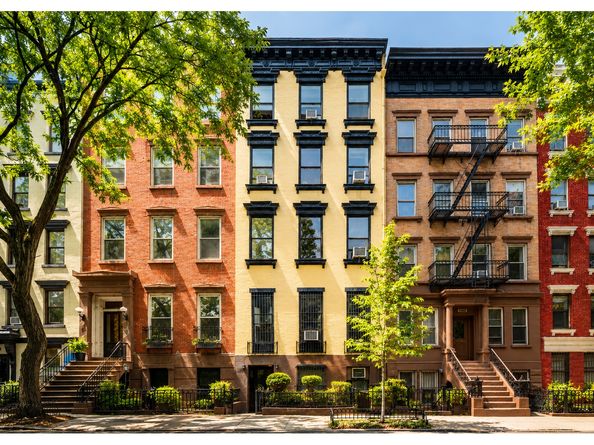 307 East 10th Street, New York NY 10009