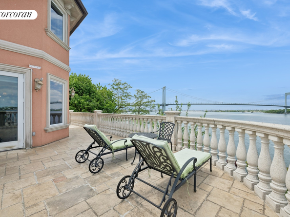 1-06 Samos Lane, Queens NY 11357