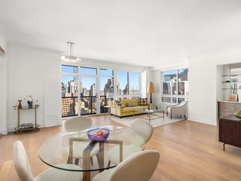 100 United Nations Plaza