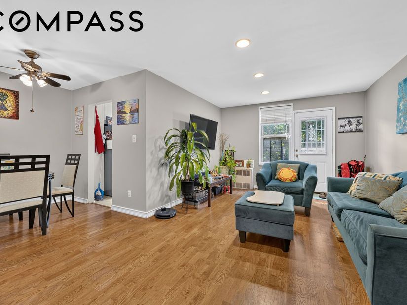 67-50 Thornton Place 1T, Queens NY 11375