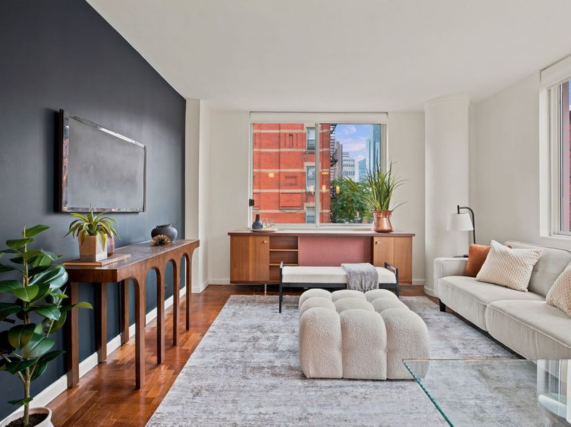 393 West 49th Street 2G, New York NY 10019
