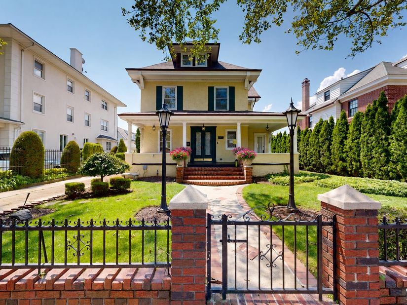 152 76th Street, Brooklyn NY 11209