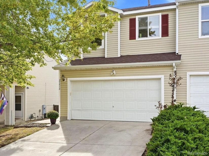 21972 E Crestline Place, Aurora CO 80015