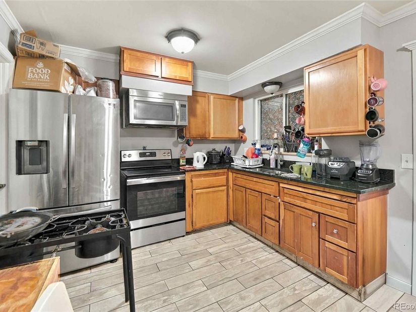 540 Uvalda Street, Aurora CO 80011