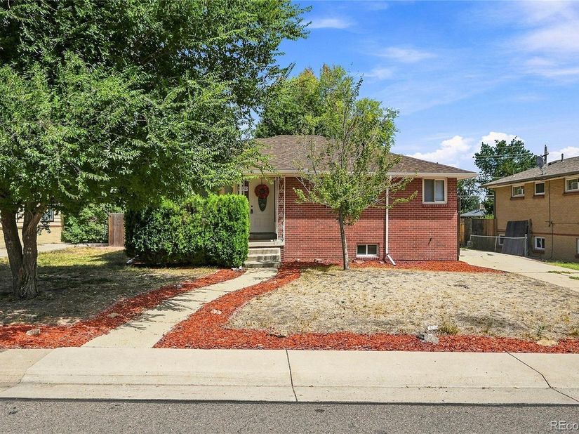 6150 Carr Street, Arvada CO 80004