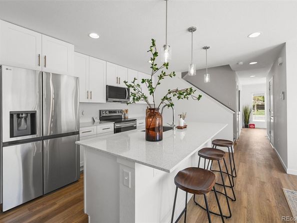 1263 N Akron Street, Aurora CO 80010