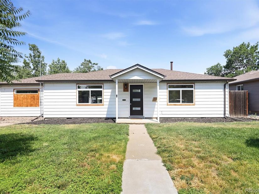 794 Galena Street, Aurora CO 80010