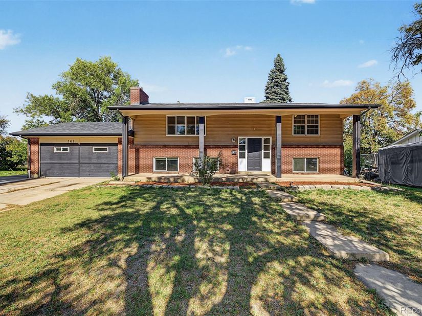 365 Victor Street, Aurora CO 80011