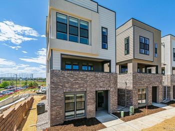 11493 E Briarwood Circle