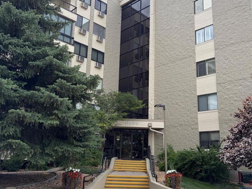 13800 E Marina Drive 102, Aurora CO 80014
