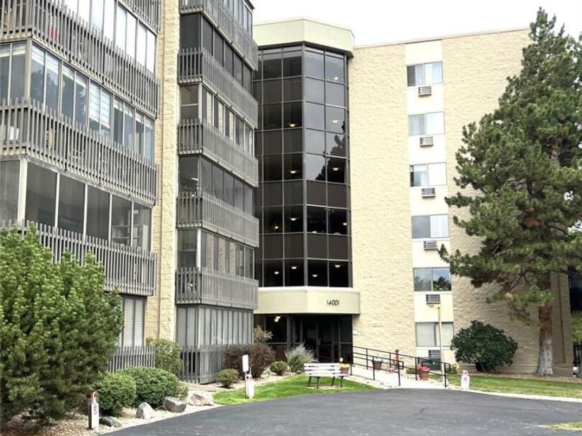 14001 E Marina Drive 307, Aurora CO 80014