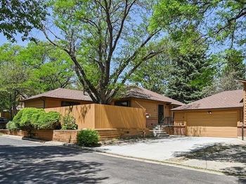 82 S Eagle Circle
