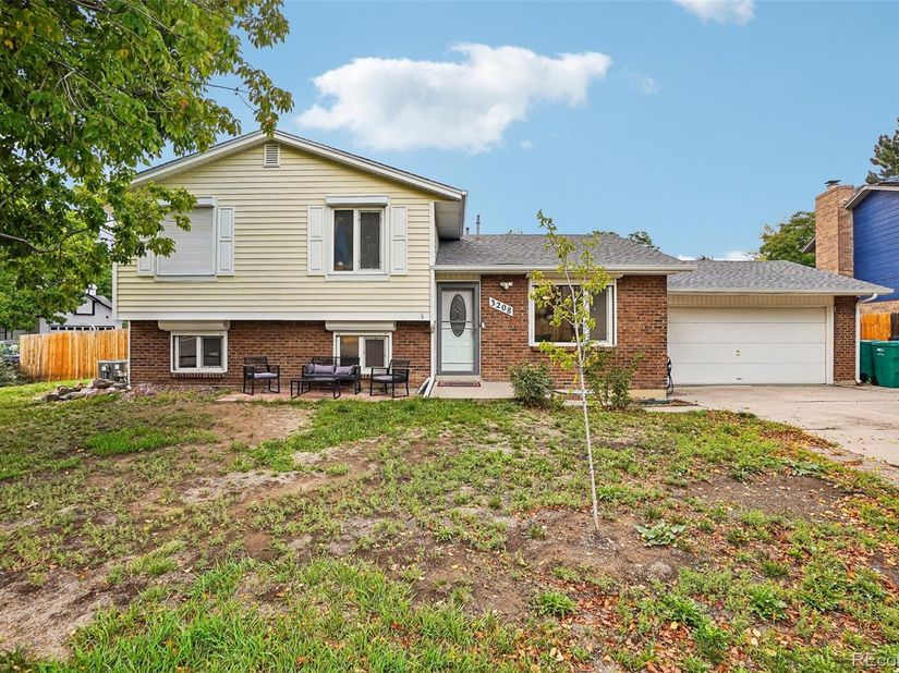 3208 S Ensenada Way, Aurora CO 80013
