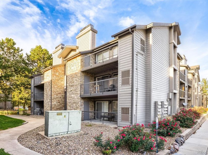 2575 S Syracuse Way B205, Denver CO 80231