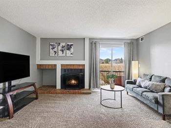 4899 S Dudley Street