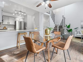 2892 W Long Circle