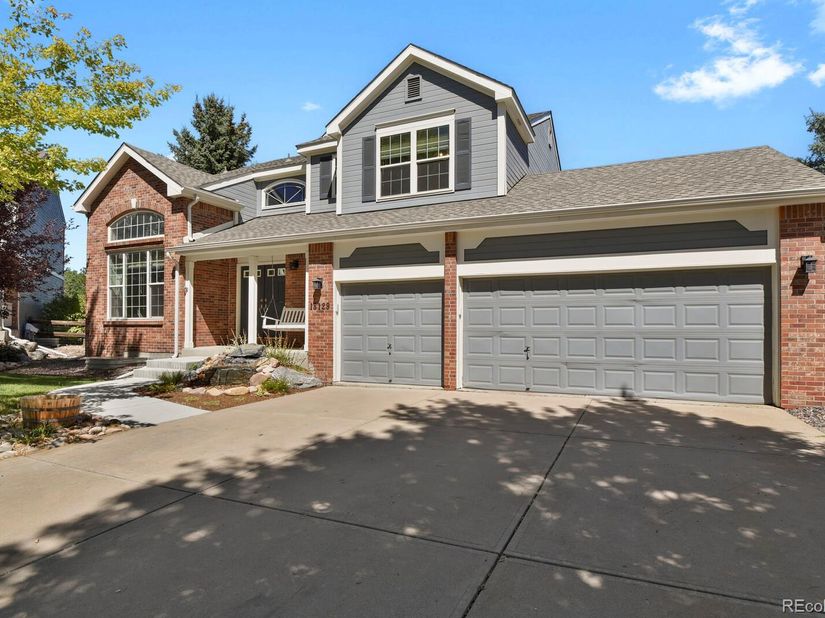 18129 E Caley Circle, Aurora CO 80016