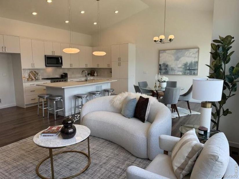 727 Kubat Lane B, Longmont CO 80503