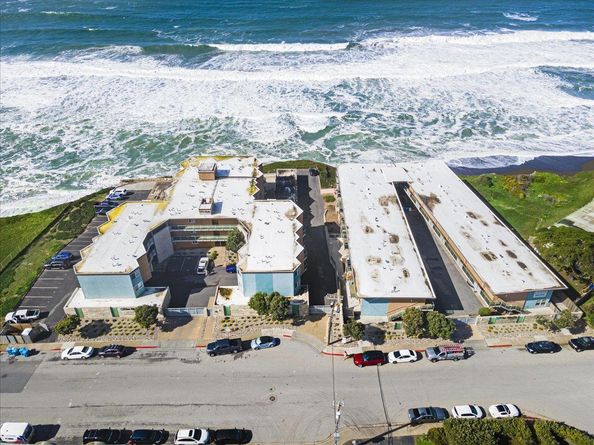 Esplanade, Pacifica CA 94044