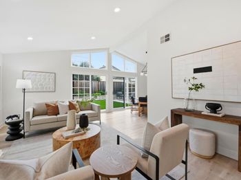 4822 La Habra Street