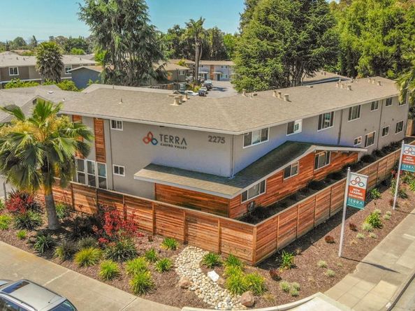 Grove, Castro Valley CA 94546