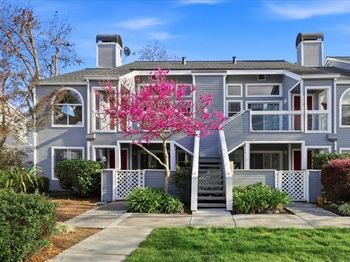727 Portwalk Place