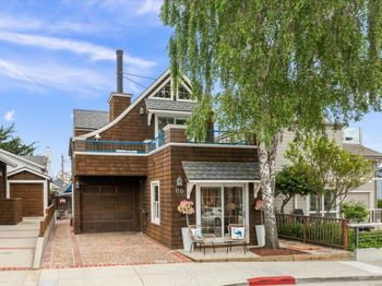 116 Mott Avenue