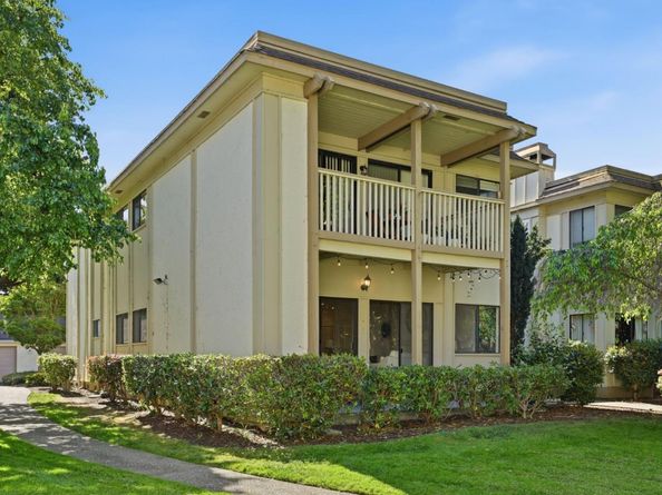 50 Horgan Avenue 47, Redwood City CA 94061