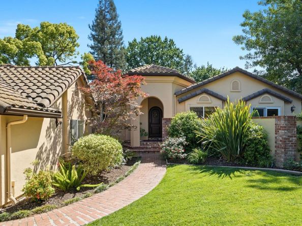 17660 Vineland Avenue, Monte Sereno CA 95030