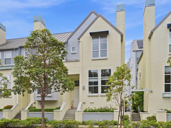 206 Village Lane, Foster City CA 94404