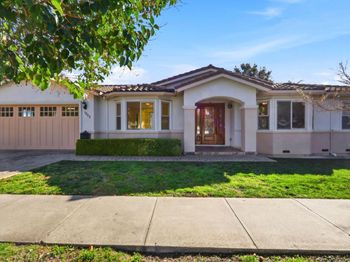 1352 S Stelling Road