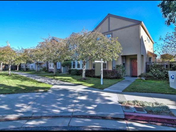 309 Village Circle, Santa Cruz CA 95060